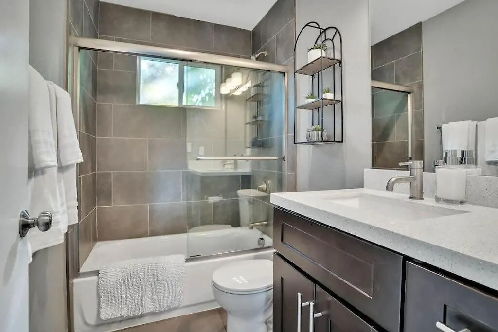 Northpark-businesstraveler-pets-w D-free-parking * San Diego