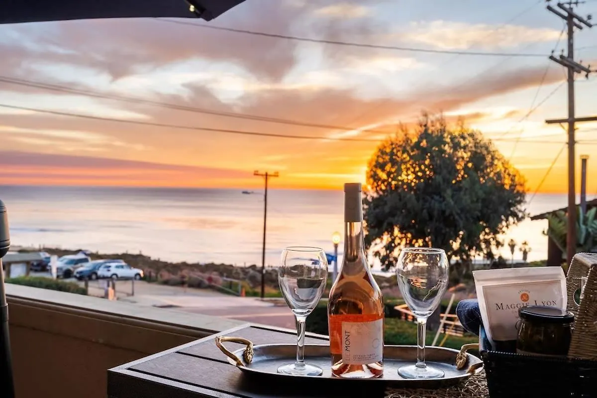 Sunset Serenity On The Cliffs Holiday home