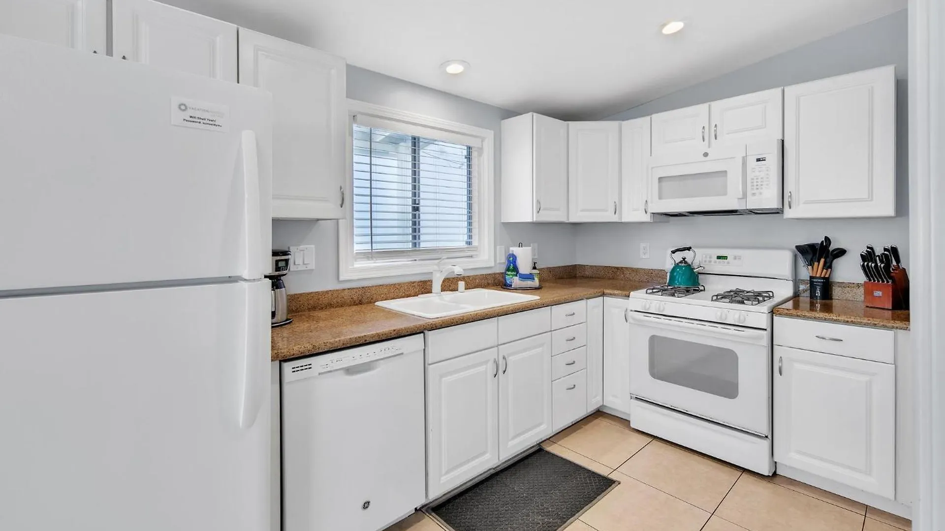 Stunning Haven! Steps To The & Pet Friendly! *