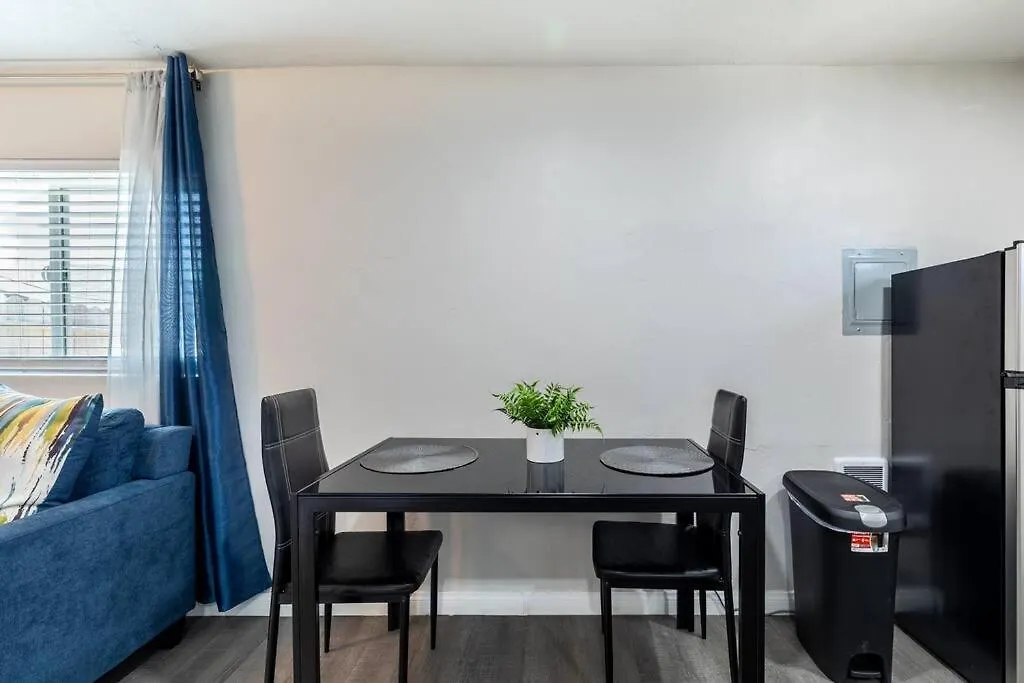 San Diego's Cozy Gem Holiday home *