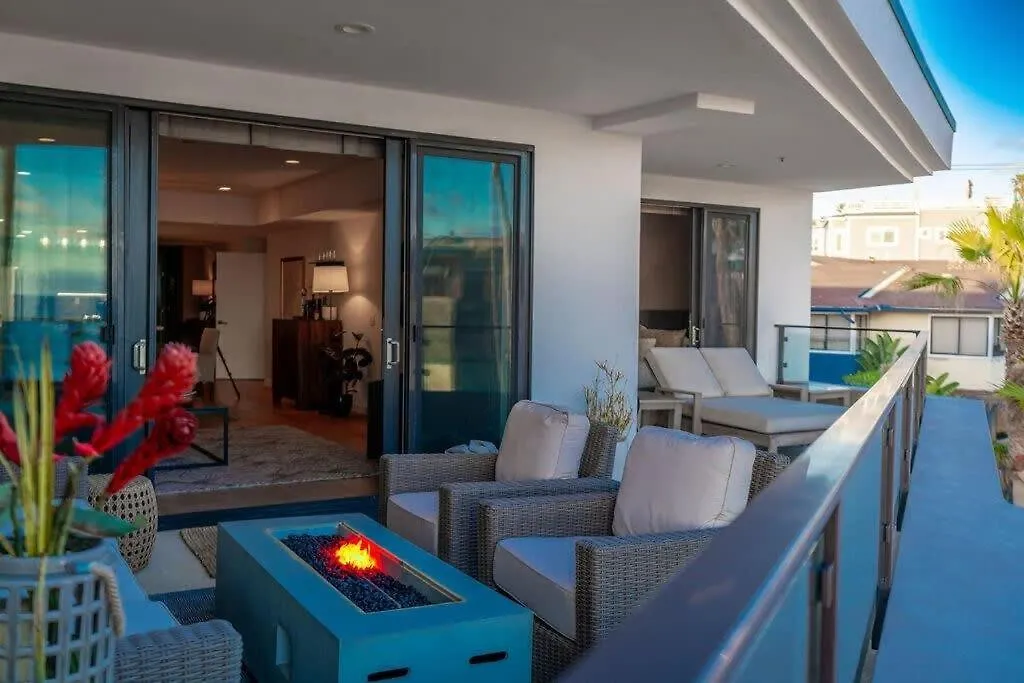 Beachside Paradise In Windansea Holiday home