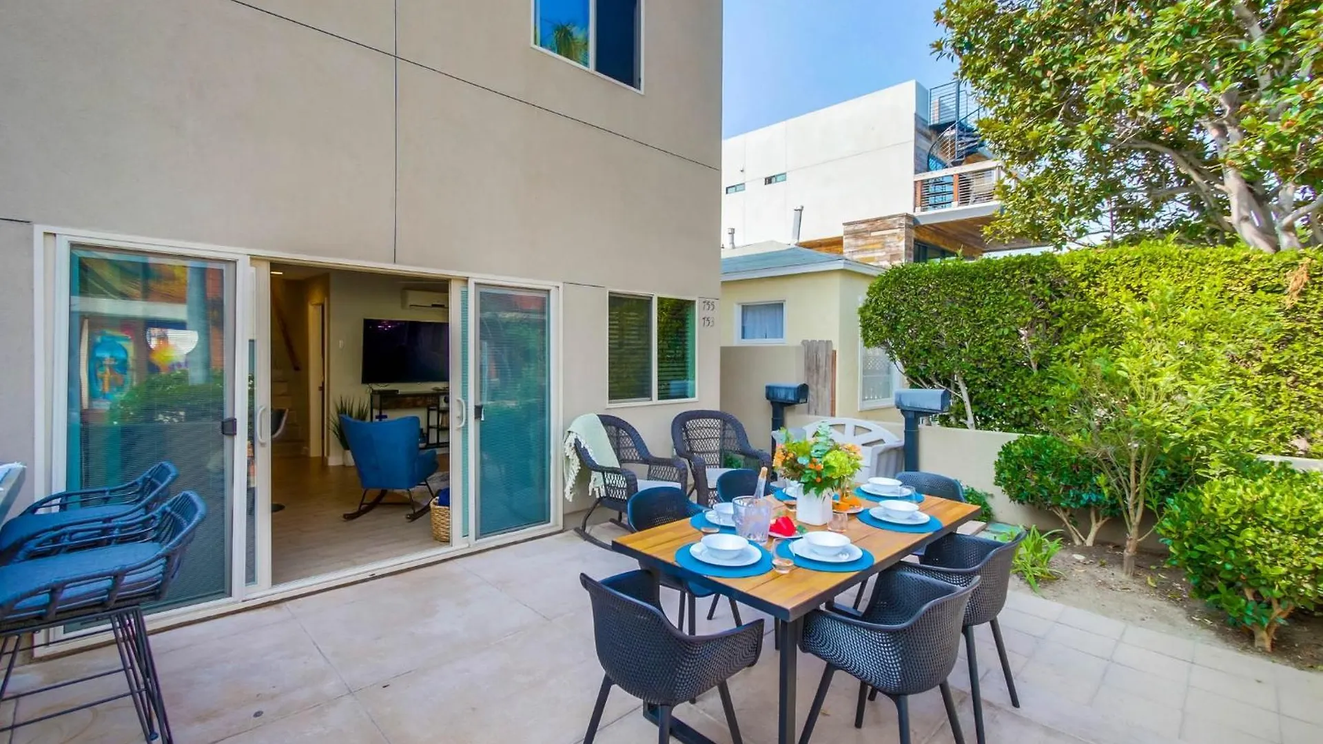 Apartment B5338 Island Sands 1
