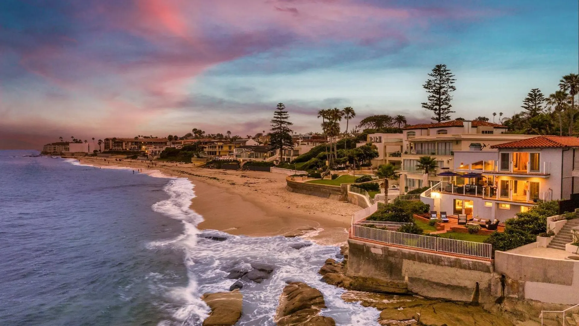 B5250 Playa Vista Beachfront Holiday home