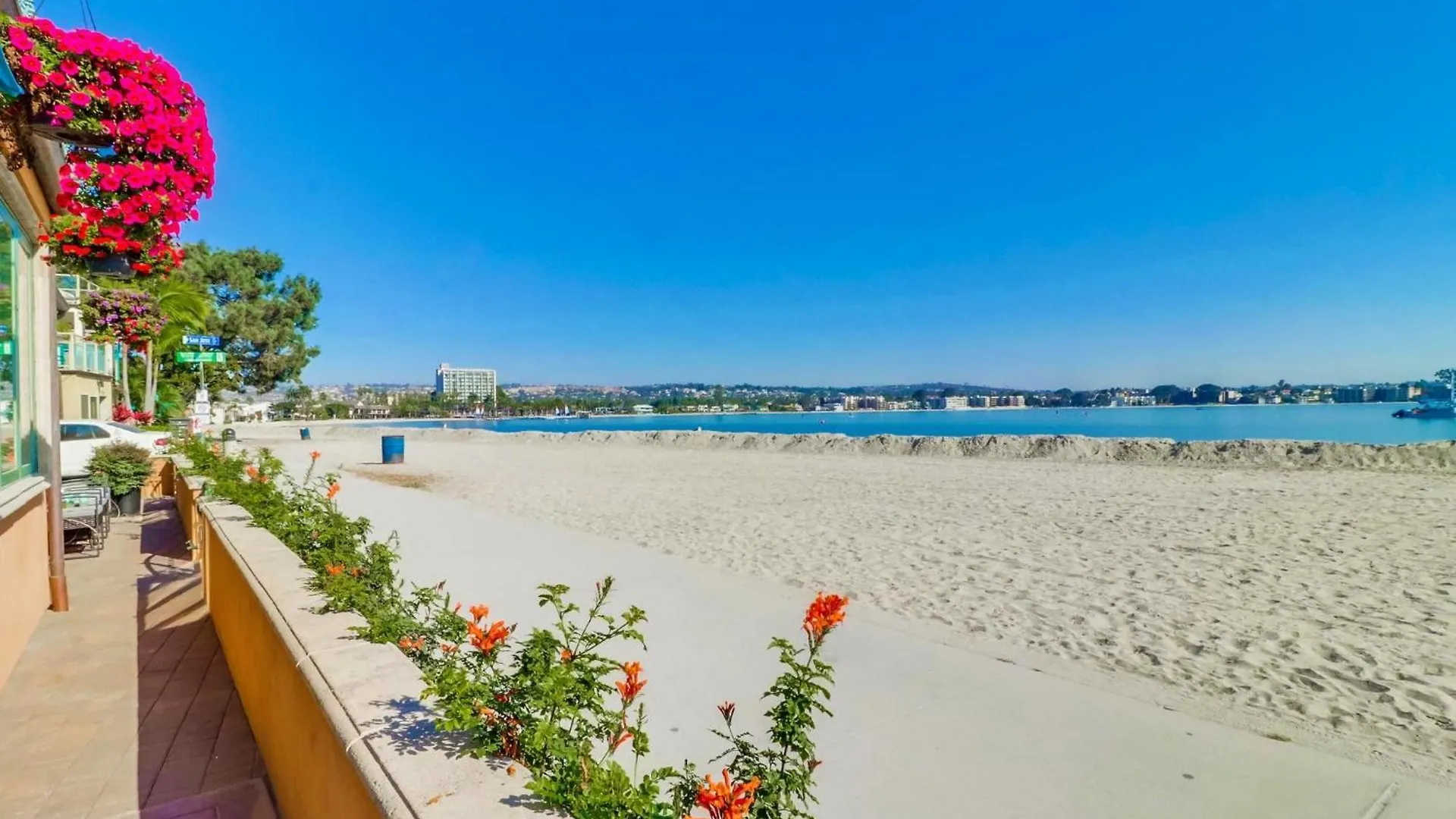B5328 Bayside Bliss Apartment San Diego