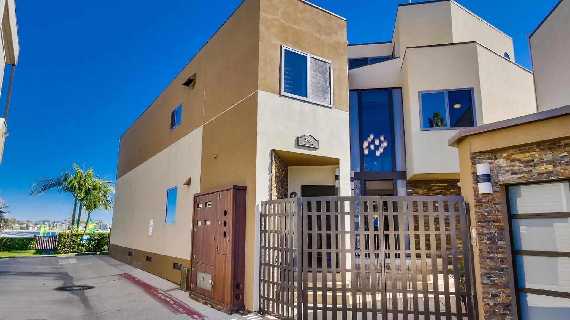B5168 On The Bay - 1 Bedroom Apartment *