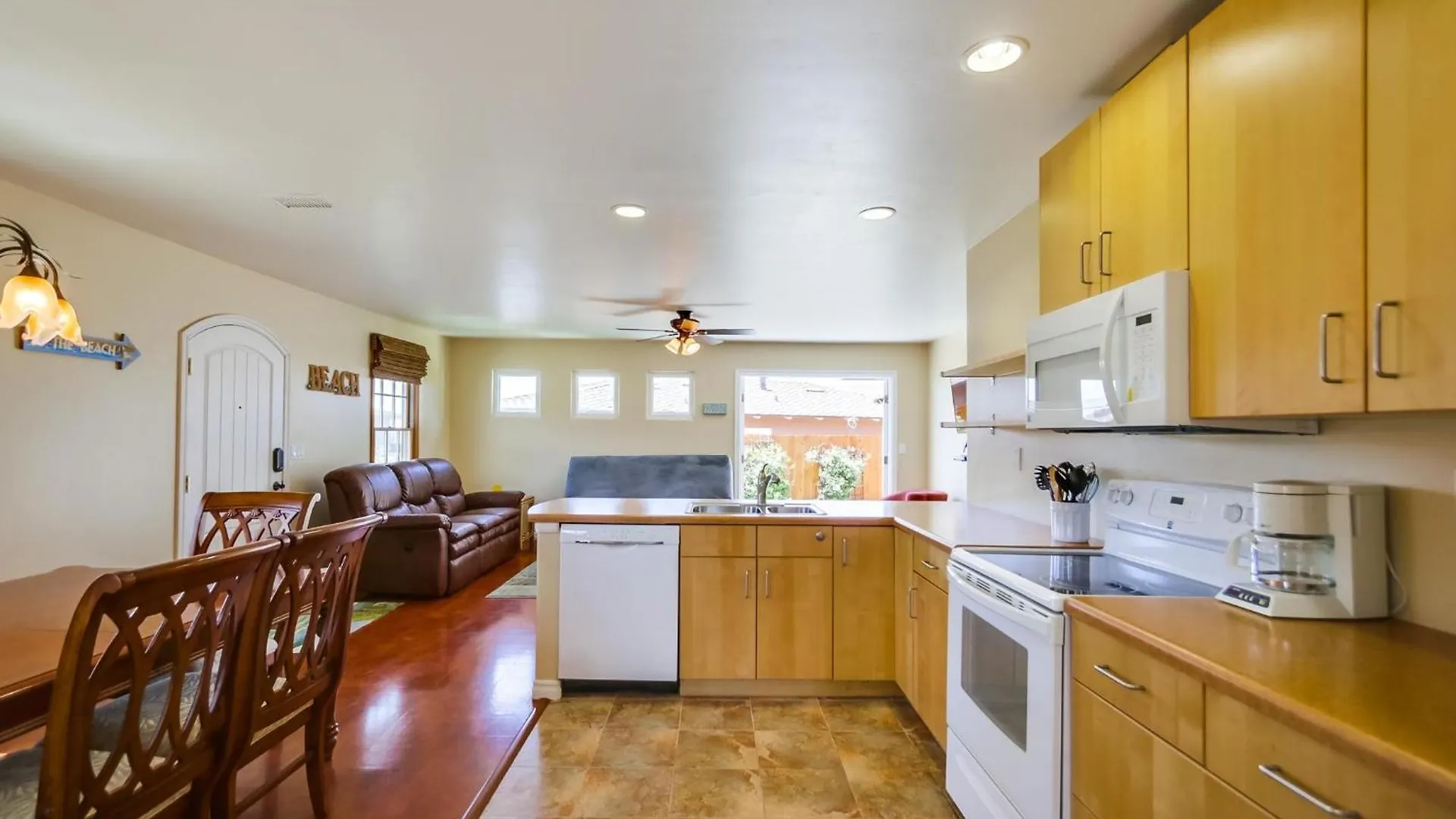 B5205 Pacific Sunset Apartment San Diego