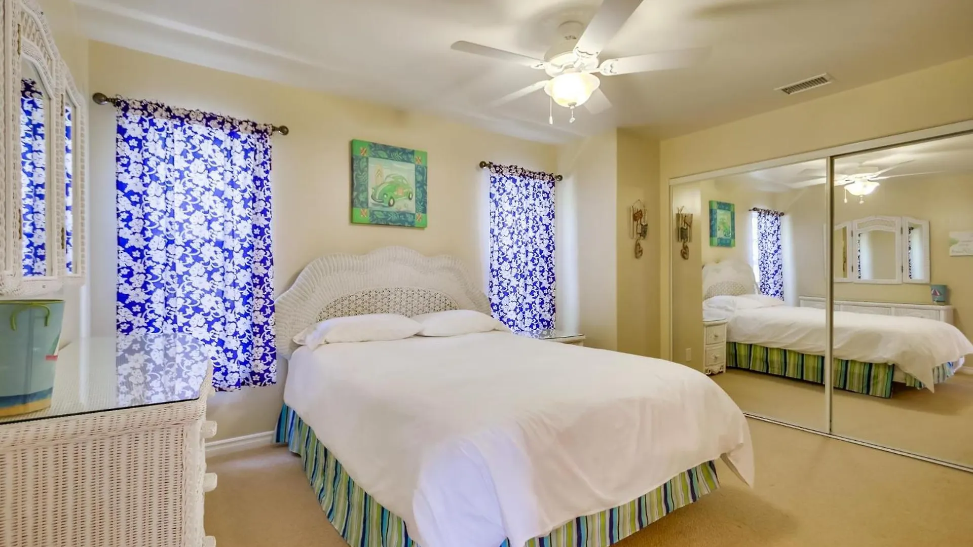 B5205 Pacific Sunset Apartment *