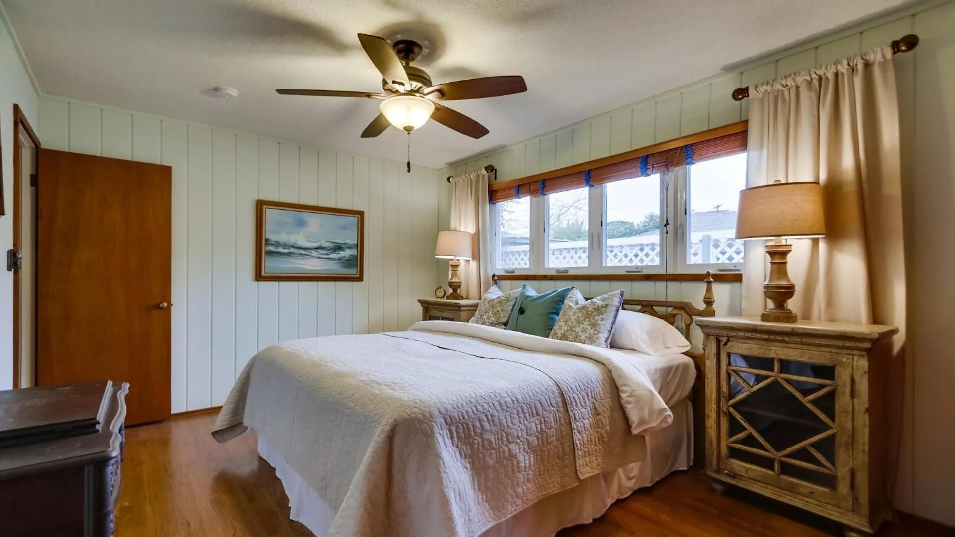 B5199 Mission Bay Classic House