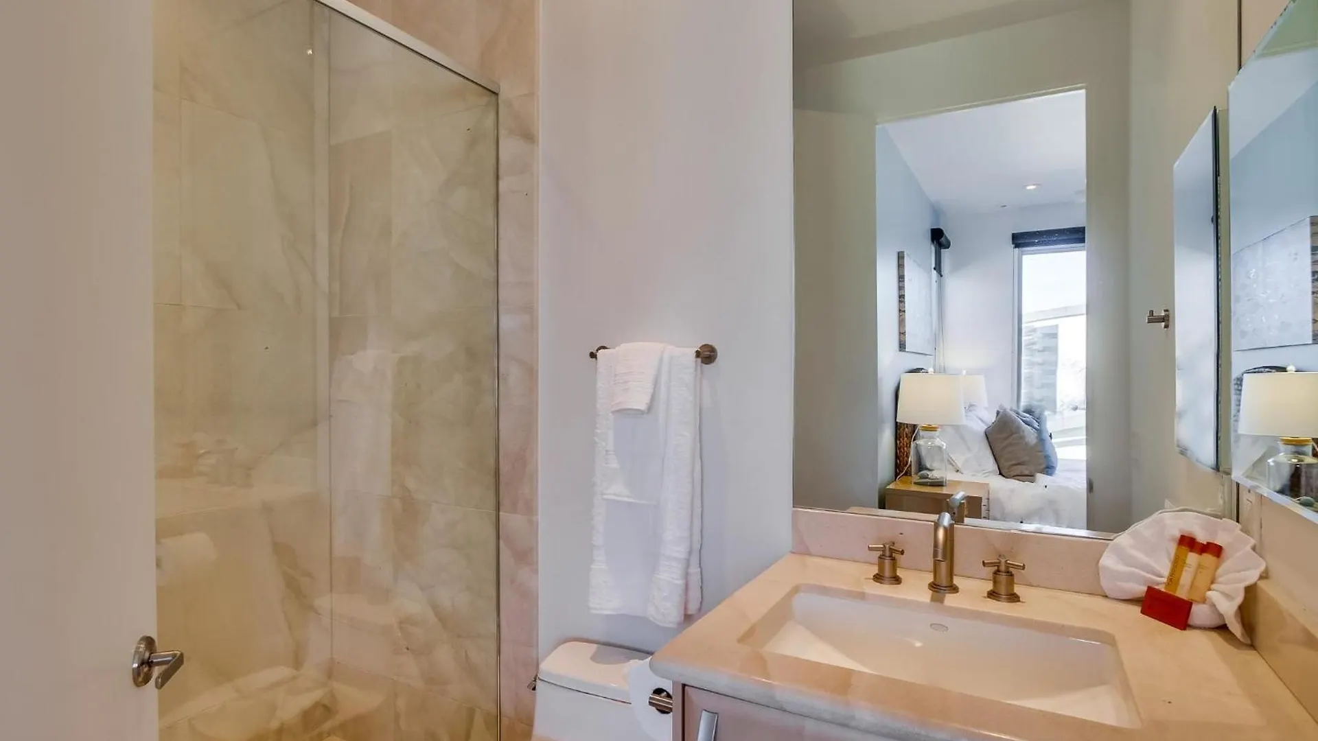 B5188 Ocean Palms Penthouse