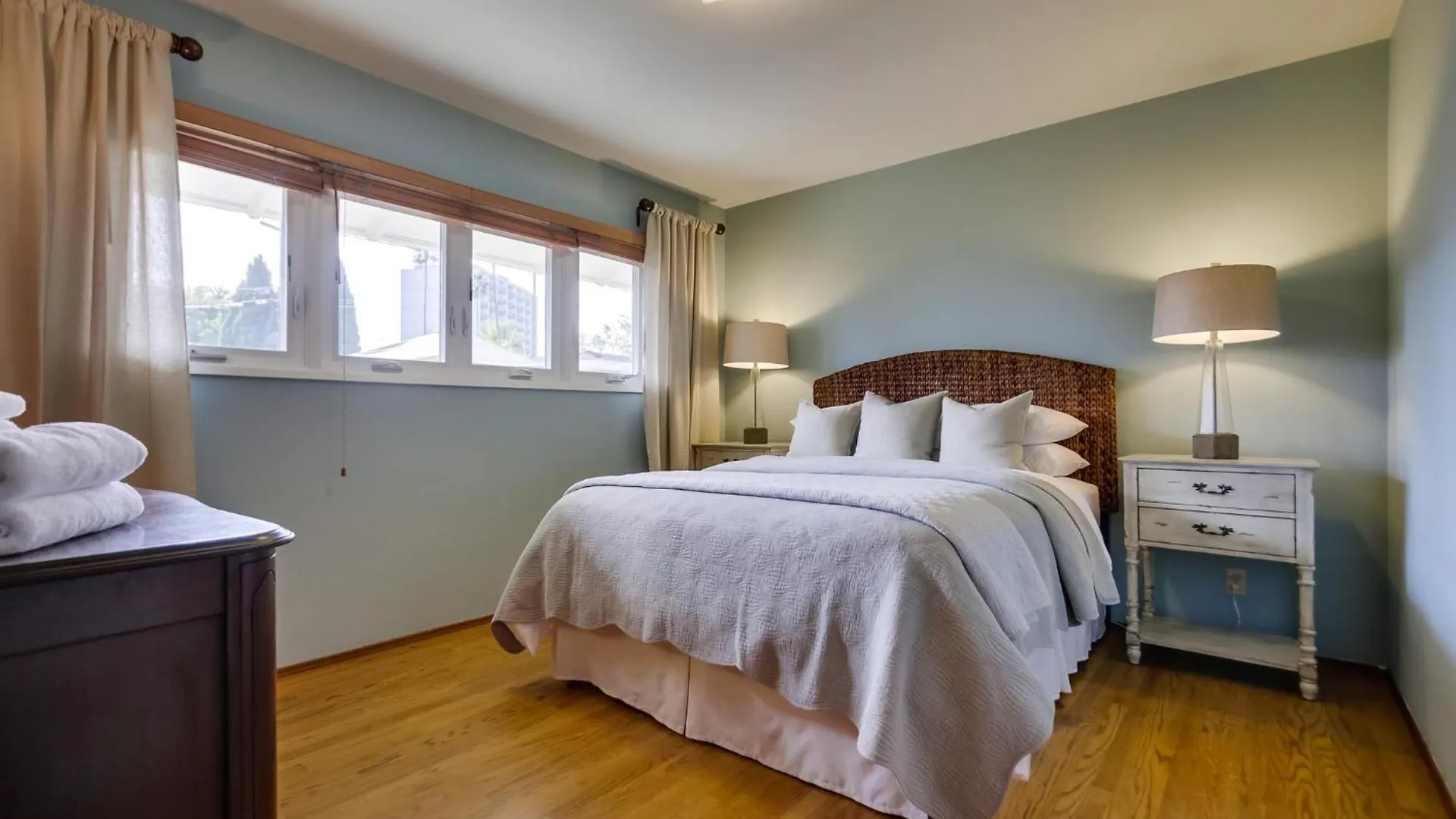 B5199 Mission Bay Classic House Holiday home