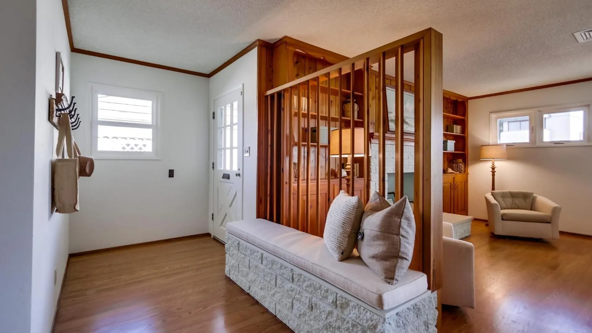 B5199 Mission Bay Classic House