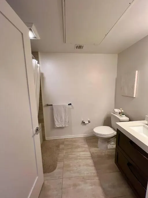 Stylish Downtown Studio Apartment San Diego