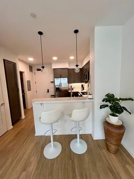 Stylish Downtown Studio *