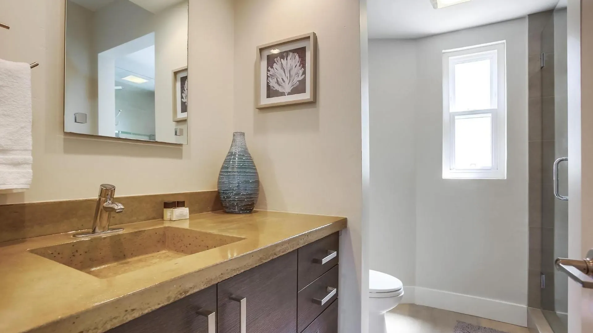 B5327 Ocean Watch Apartment