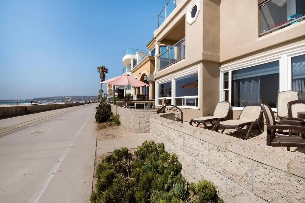 Holiday home Luxury Penthouse With Elevator - Sleeps 10+ - Family Friendly Sun / Surf / Sand