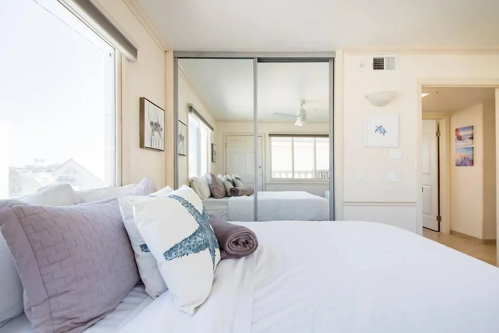 Holiday home Luxury Penthouse With Elevator - Sleeps 10+ - Family Friendly Sun / Surf / Sand *