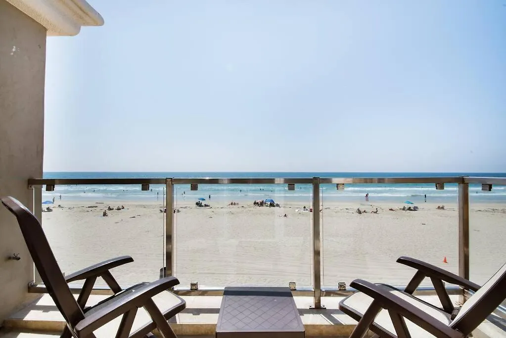 Luxury Penthouse With Elevator - Sleeps 10+ - Family Friendly Sun / Surf / Sand Holiday home *
