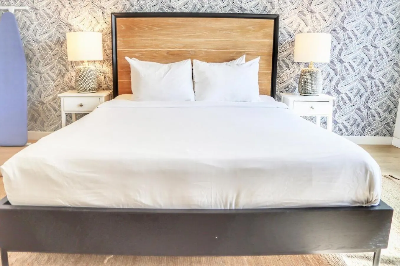 Executive Escape In Downtown Apartment *