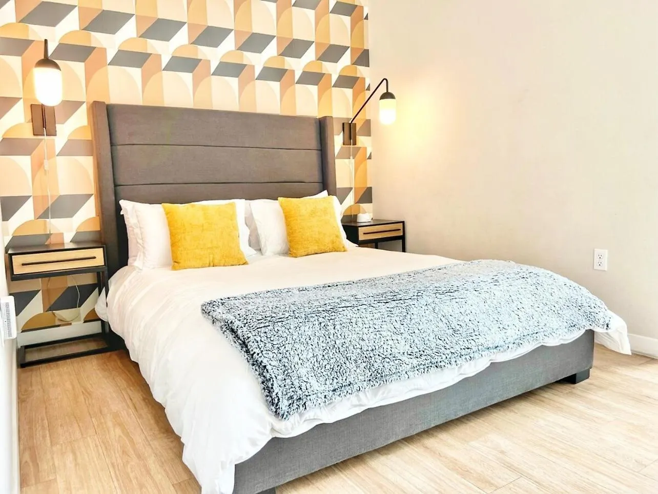 3 Bedroom Penthouse In Downtown! Apartment San Diego