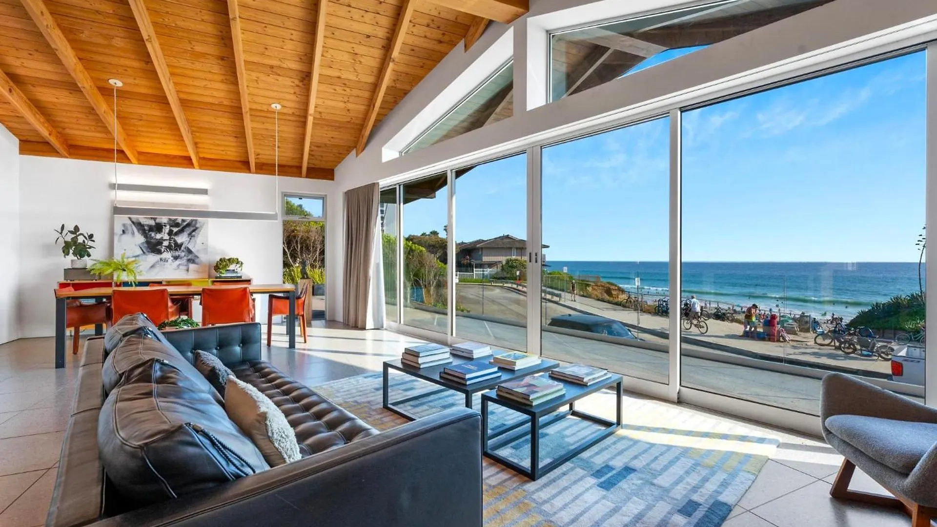 B5407 Beachfront Modern בית נופש *