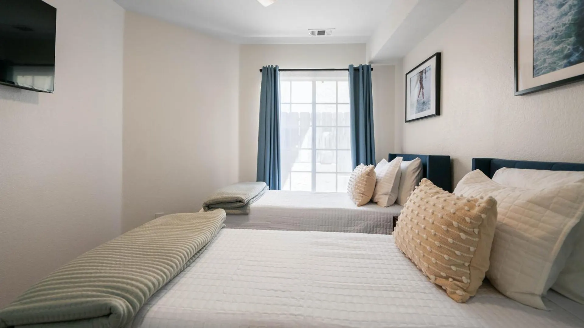 The Oliver - Pacific Hideaway Holiday home