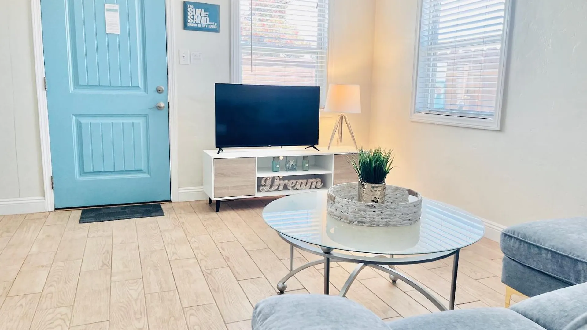 Cozy With Bicycles Apartment *