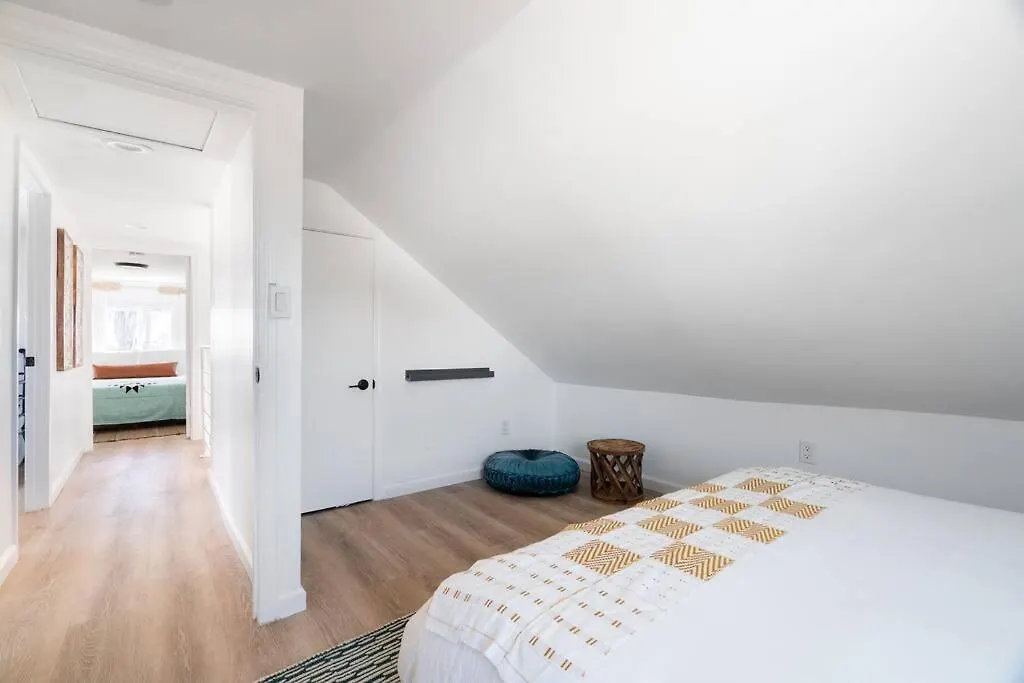 * Bueno Bueno Casita * / 7 Min To Downtown / 4 Bdr * San Diego