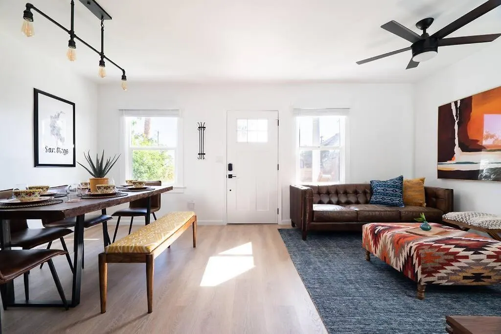 * Bueno Bueno Casita * / 7 Min To Downtown / 4 Bdr