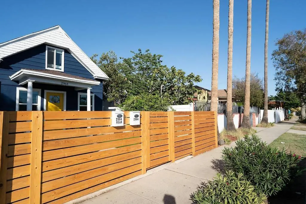 * Bueno Bueno Casita * / 7 Min To Downtown / 4 Bdr Holiday home San Diego