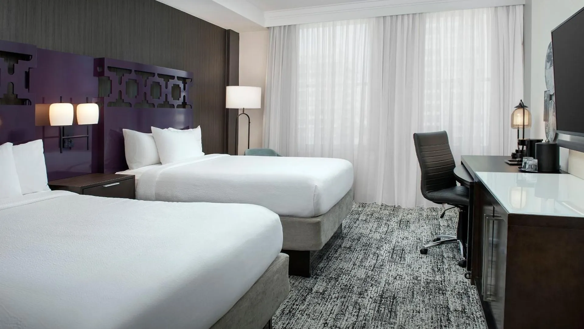 Courtyard By Marriott Downtown Hotel San Diego