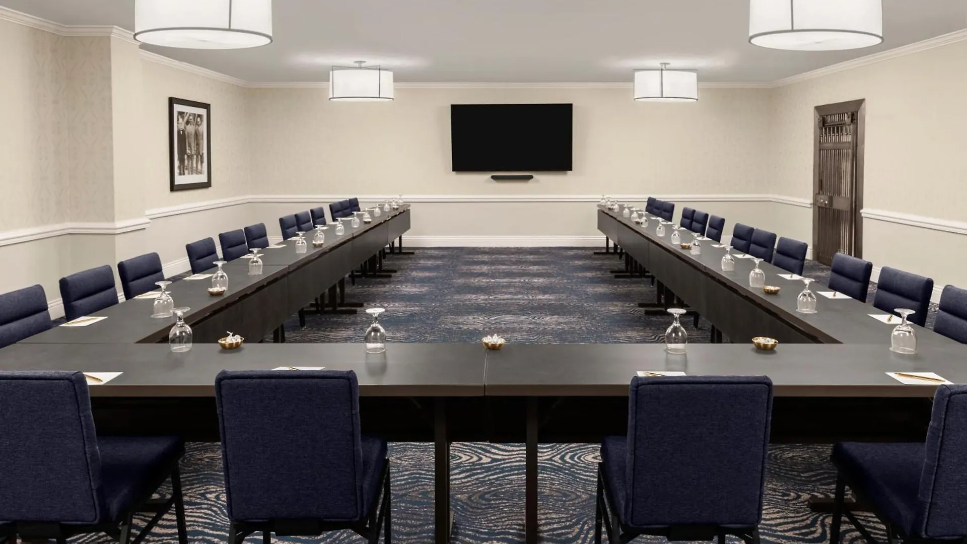 Hotel Courtyard By Marriott Downtown 4*