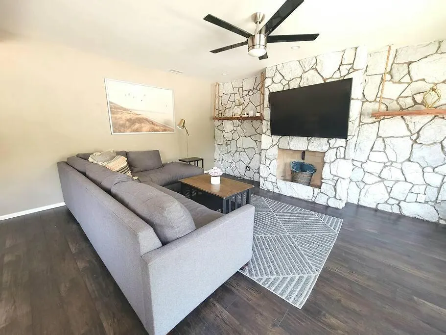 Holiday home Spacious & Immaculate Haven Near Downtown Sd *