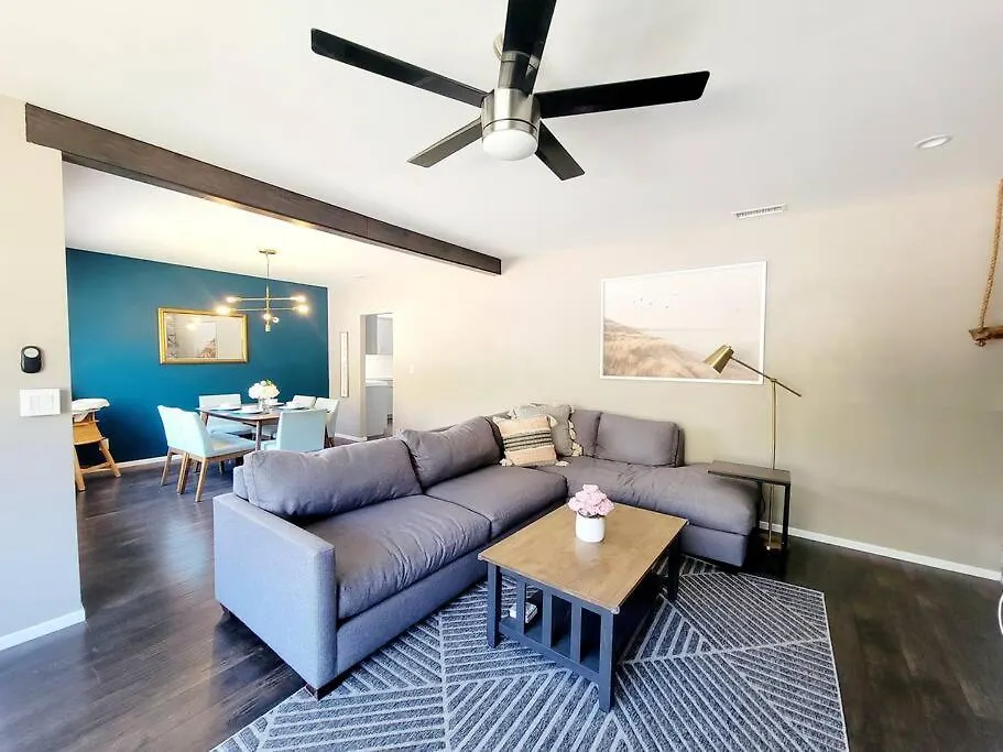 Spacious & Immaculate Haven Near Downtown Sd *