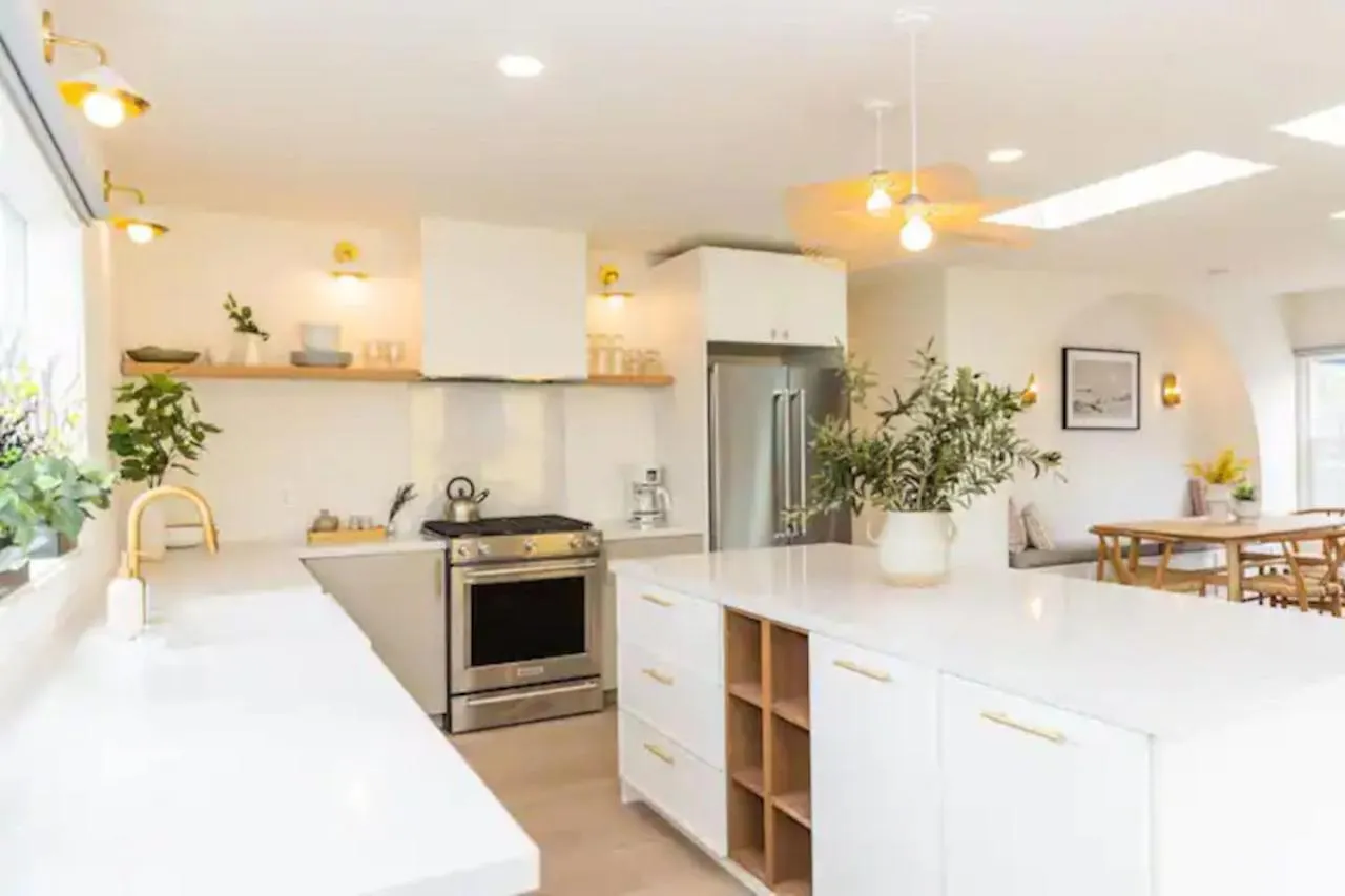 Bright, Spacious 4 Bd In The Heart Of Little Italy San Diego