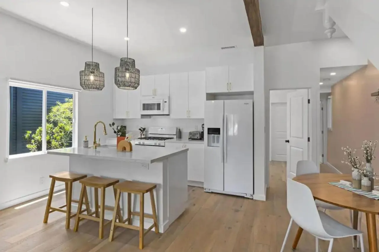 4bd In The Heart Of Little Italy