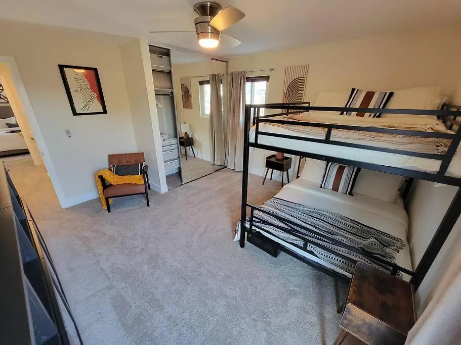 Oasis With Hot Tub, Gym, Outdoor Theater, Huge Yard * San Diego