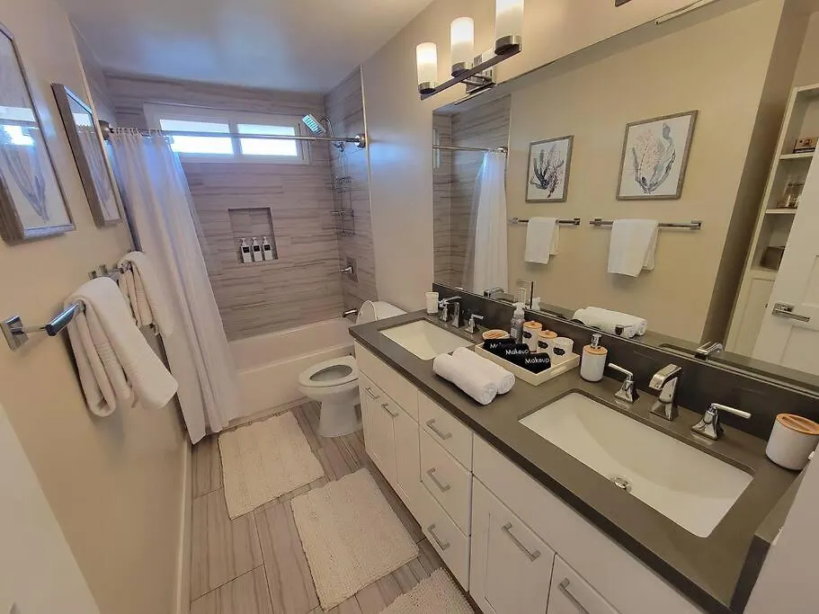 Oasis With Hot Tub, Gym, Outdoor Theater, Huge Yard * San Diego