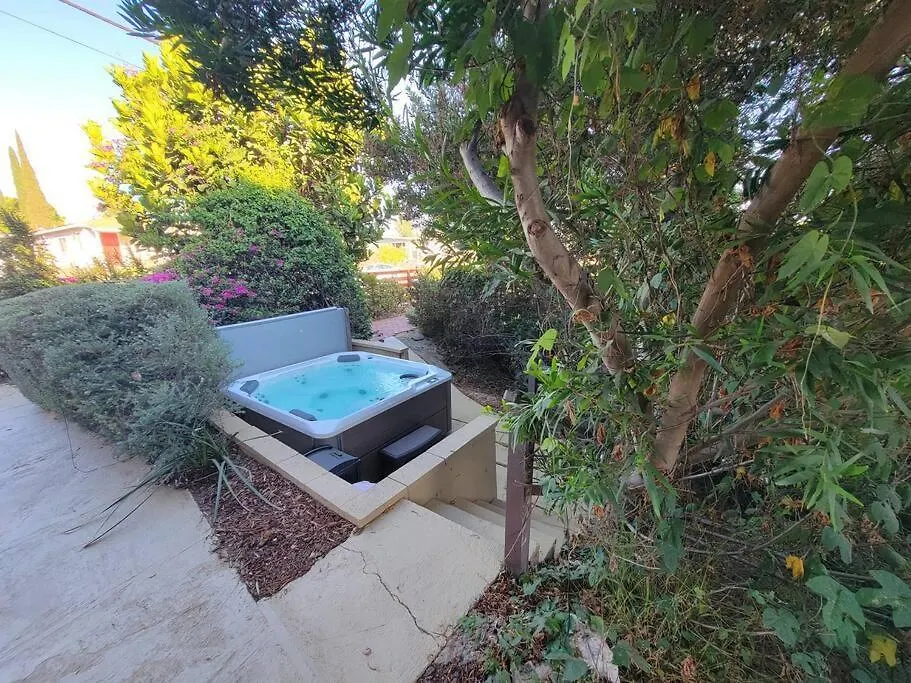 Oasis With Hot Tub, Gym, Outdoor Theater, Huge Yard Holiday home San Diego