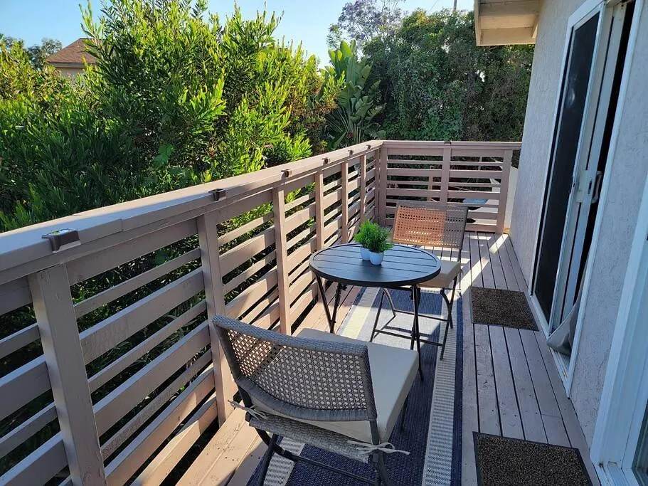 Oasis With Hot Tub, Gym, Outdoor Theater, Huge Yard Holiday home