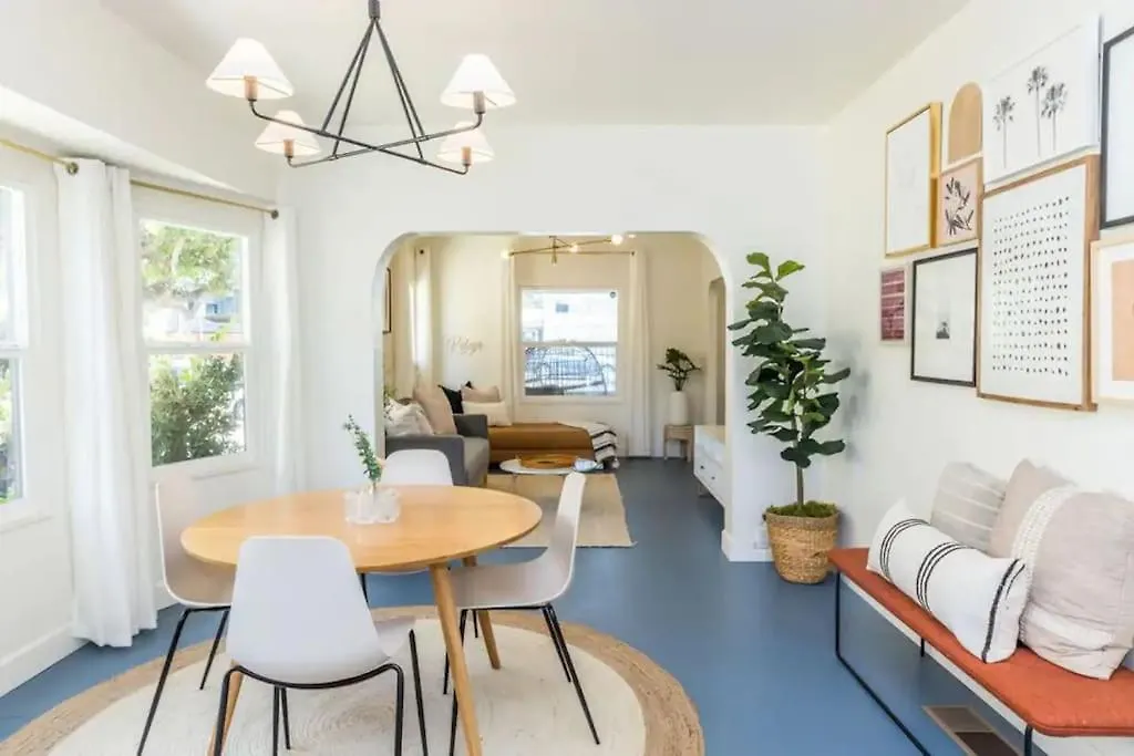 Little Italy 3bd With Huge Patio & Backyard *