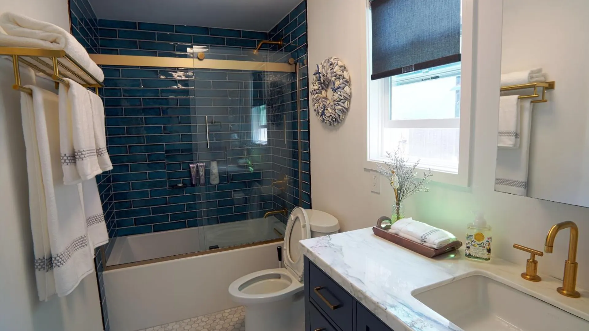 Brand New La Jolla Gem Villa