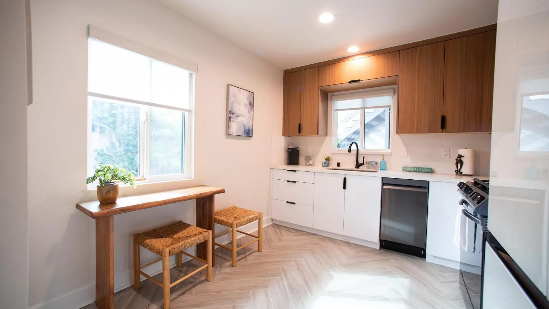 Apartment 5bd Family, Event Friendly 4plex Steps2beach *