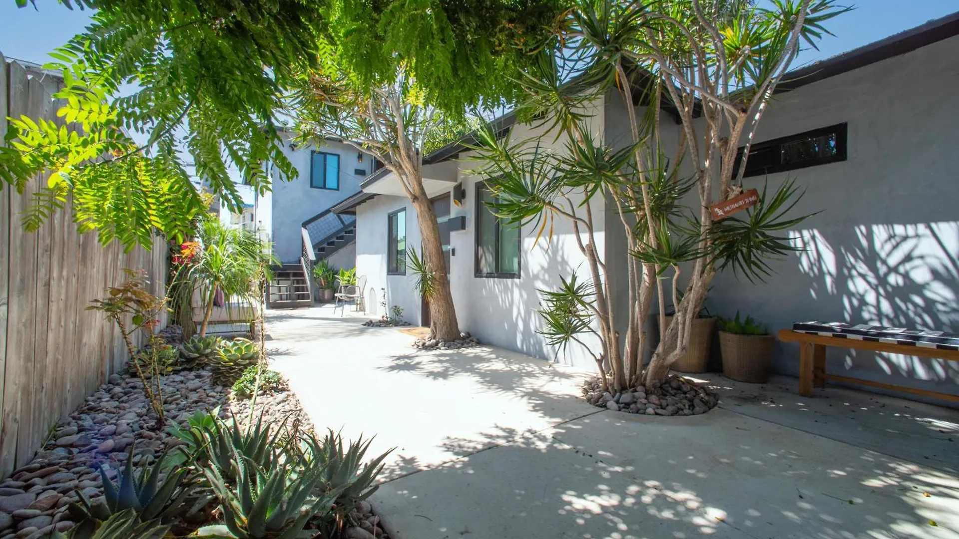 5bd Family, Event Friendly 4plex Steps2beach