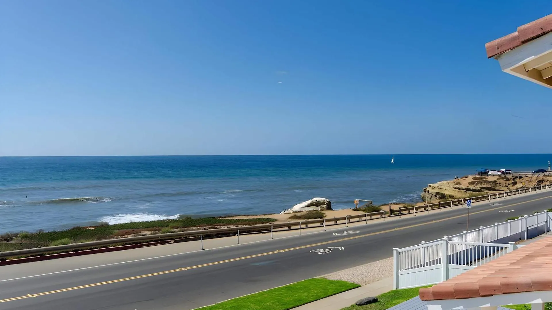 Seaside Serenity Stunning Oceanfront Retreat サンディエゴ