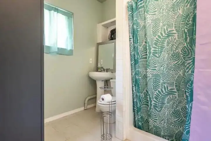 Pool - Entire Guest - Private Entrance Homestay San Diego