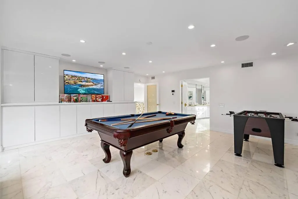 La Jolla Of The World Mansion
