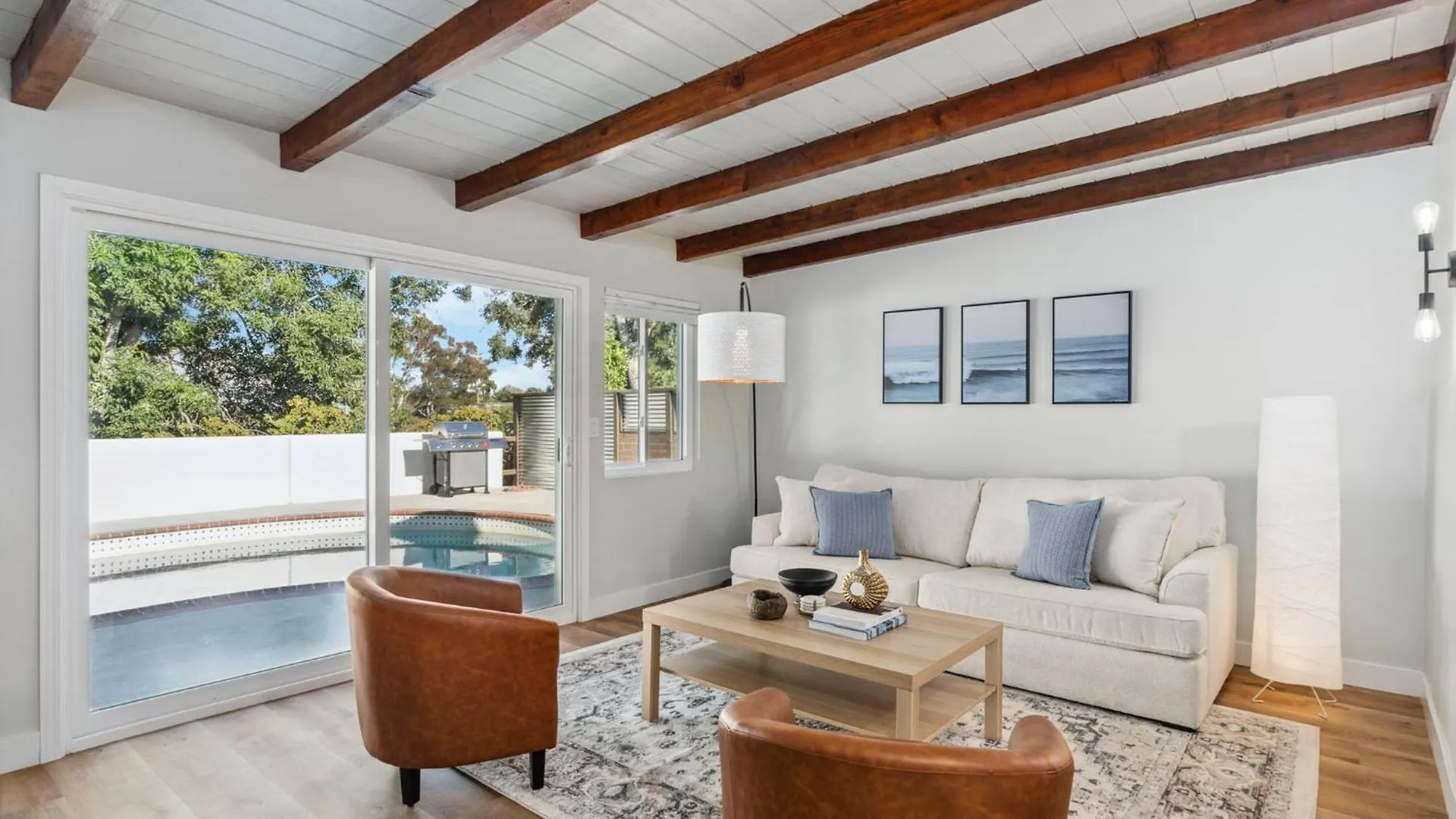 Beautiful Pool In The Heart Of Holiday home San Diego
