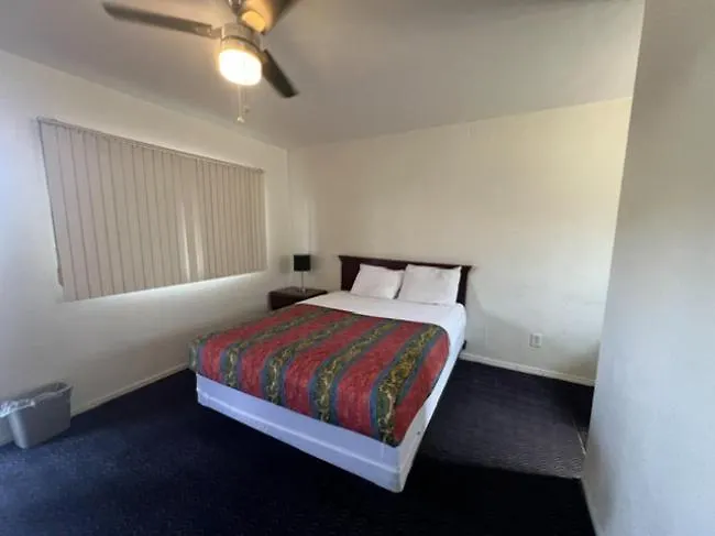 Flamingo - San Ysidro Hotel 2*
