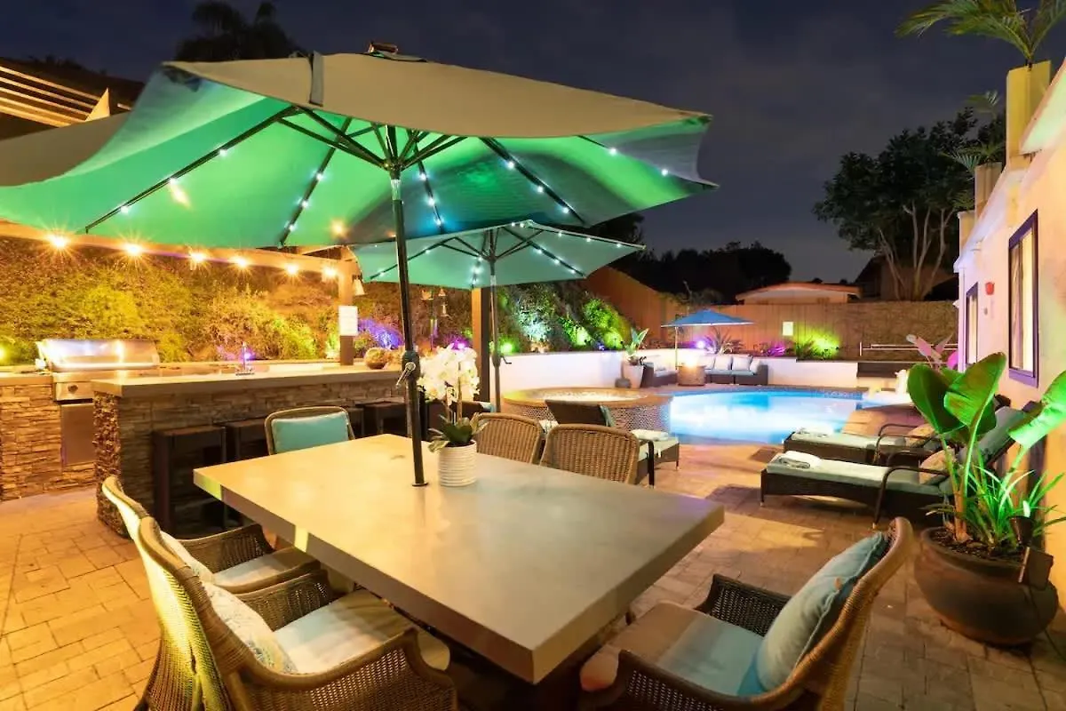 Luxurious Family 5 Bedroom Getaway * سان دييغو