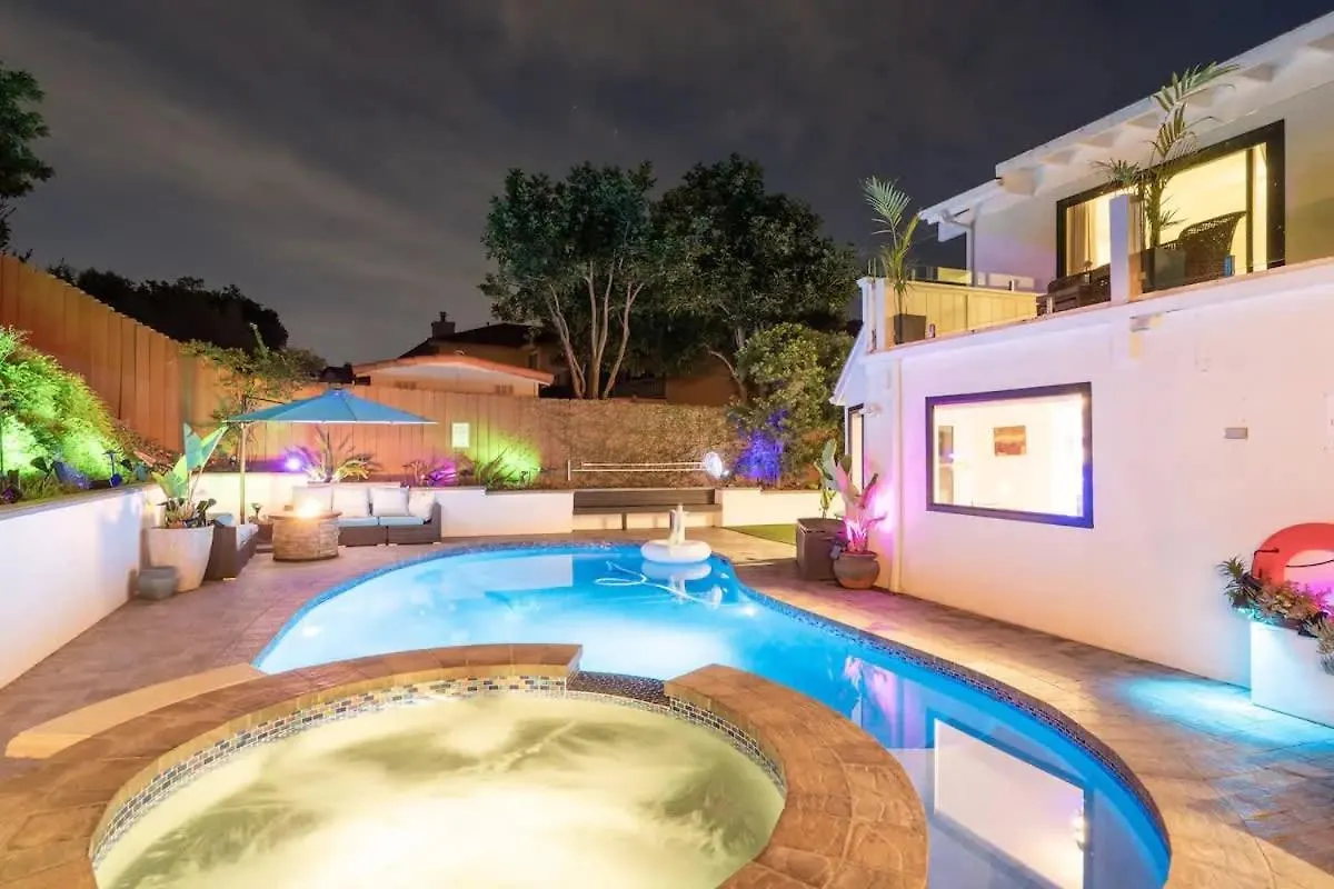 Luxurious Family 5 Bedroom Getaway * سان دييغو